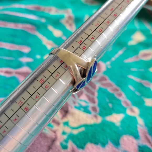 Sterling silver butterfly ring with inlaid lapis stone. - Picture 5 of 5